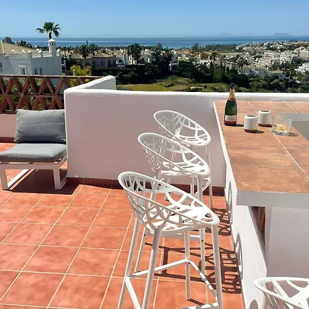 Luxe Golf & Family House Escape - Happy Apartment *